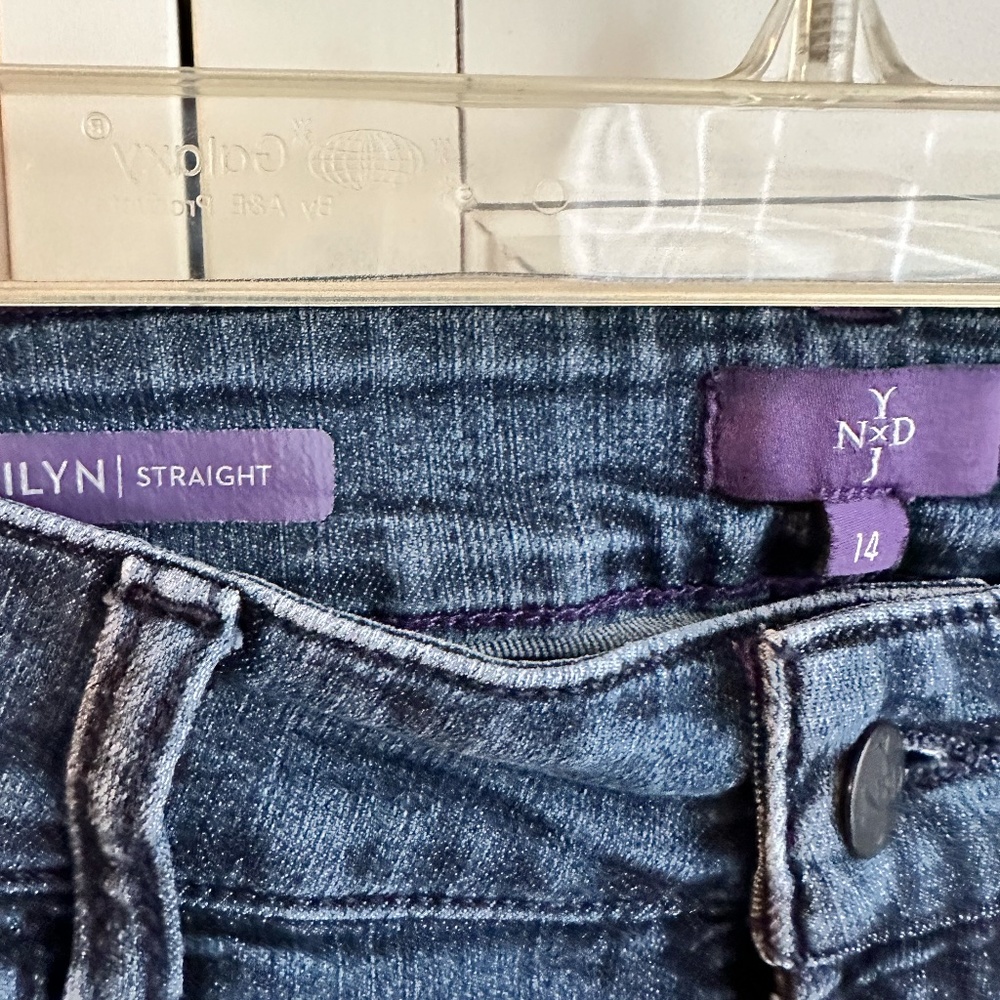 NYDJ Marilyn Straight Leg Jeans - Picture 2 of 4